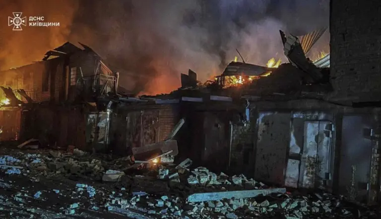 Rusija naktį smogė Kyjivui