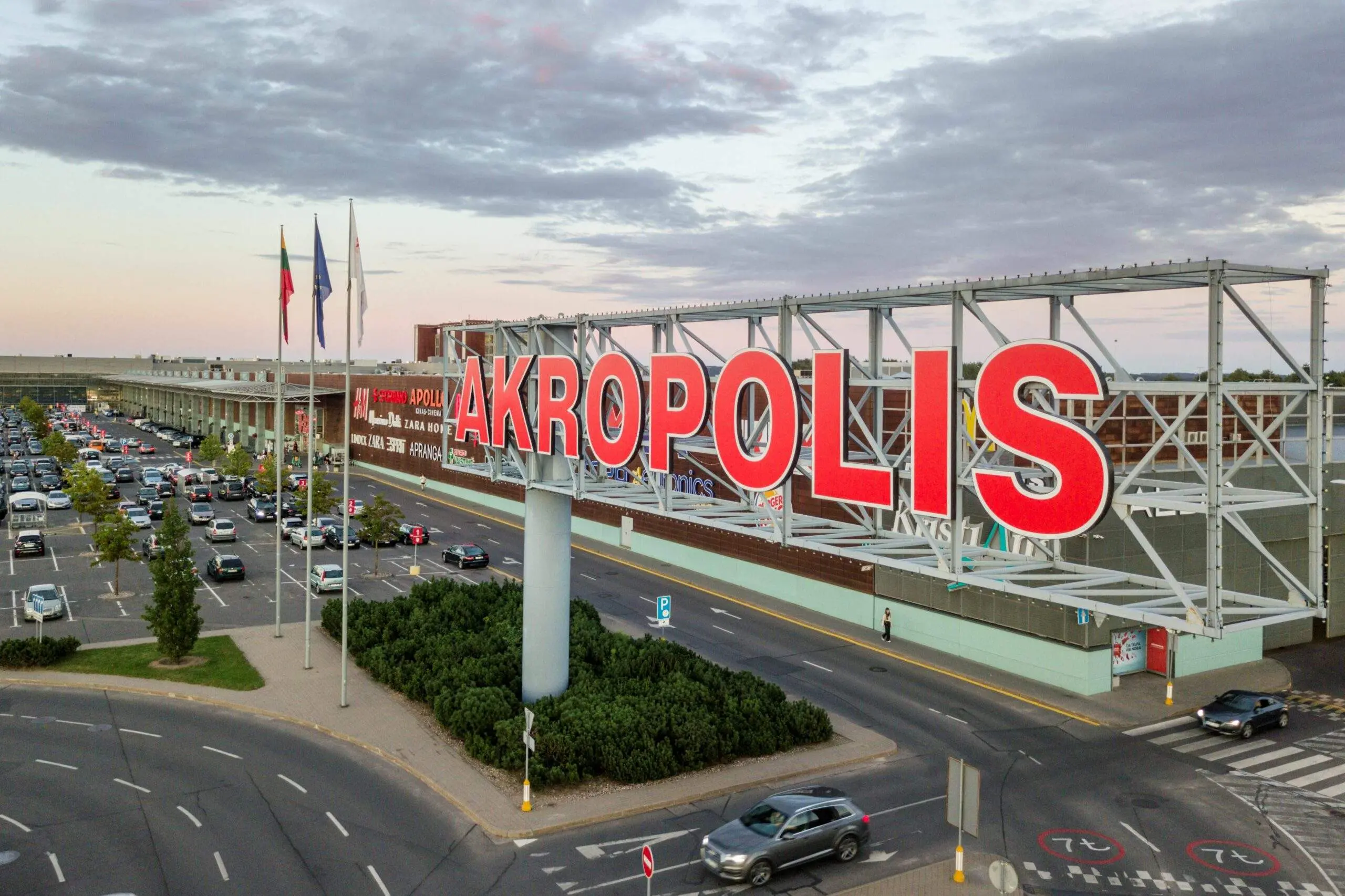 Paaiškėja daugiau detalių apie vaiką „Akropolyje“ pagrobusią moterį