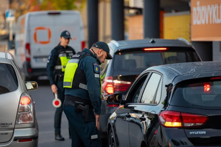 Kuriozas Vilniuje: keleivį nubaudė kaip vairuotoją – dabar jam draudžia vairuoti