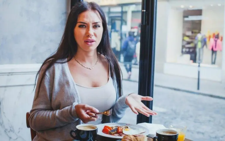 900 eurų uždirbantis vaikinas nepatenkina mylimosios poreikių: už tiek – ne gyvenimas