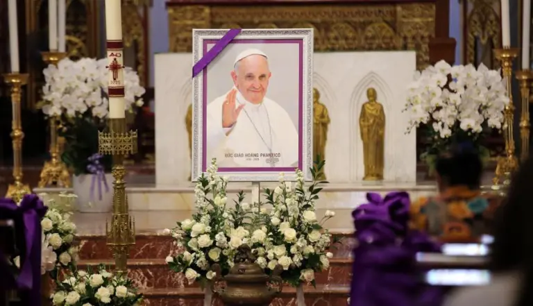 Pasaulis atsisveikina su popiežiumi Pranciškumi
