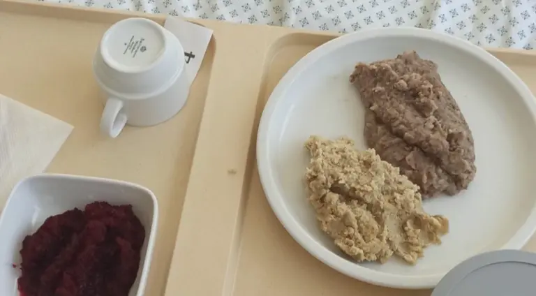 Santaros klinikos neranda norinčių dirbti virtuvėje: viešinama, kaip atrodo maistas