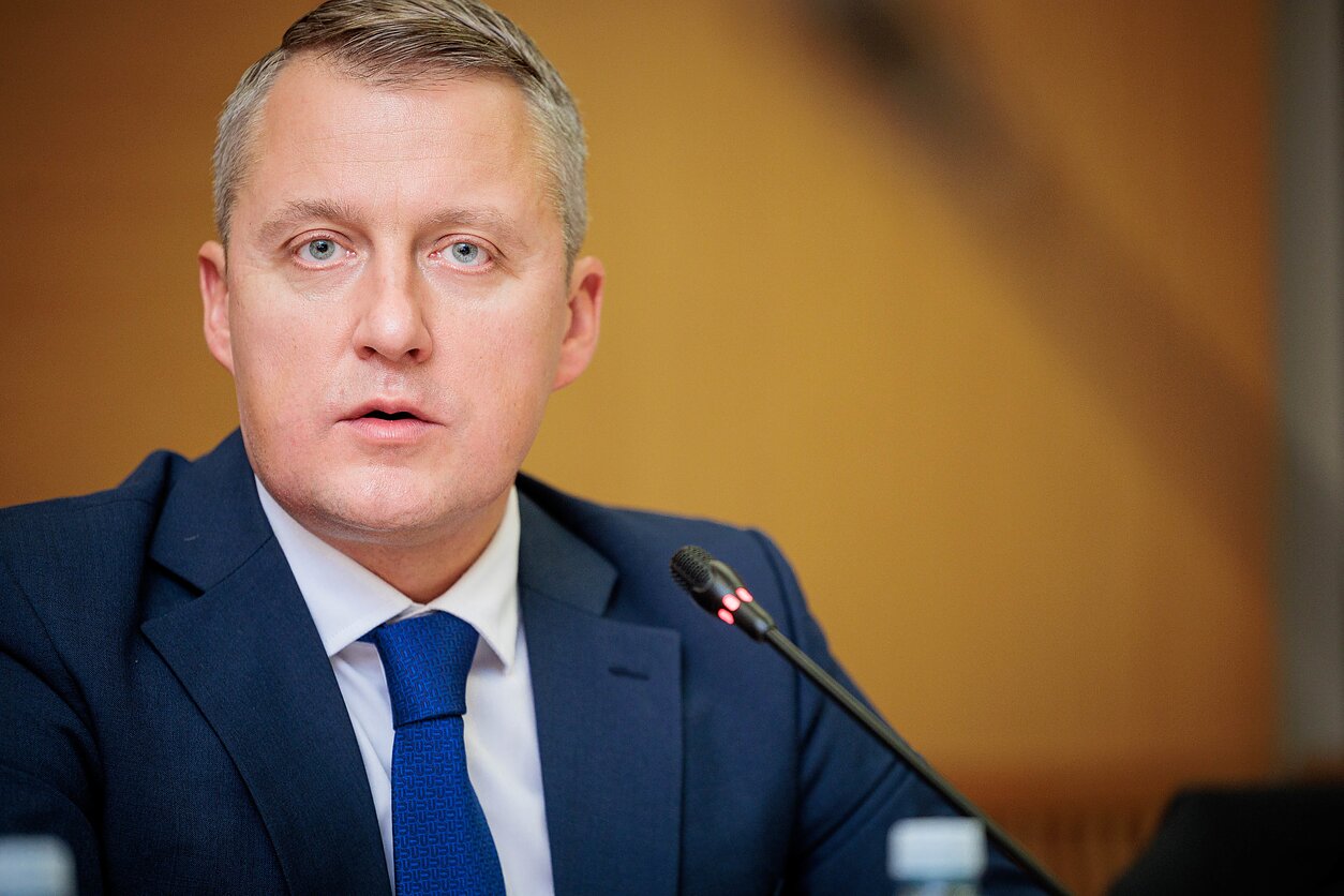 Šokas vairuotojams: Energetikos ministerija ruošia sprendimą, kuris gali pakeisti kuro kainas!
