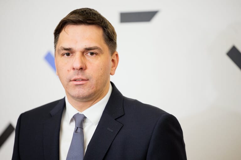 Šokiruoja: Ignotas Adomavičius įkliuvo į K. Žukausko pinkles ir aptarė verslą, siejamą su Rusijos „Gazprom“ ir „šešėliniu laivynu“