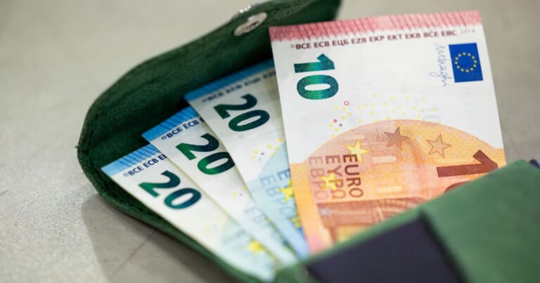 Šokiruojantis sukčiavimas Lietuvoje: išviliojo 135 tūkstančius eurų – kaip atpažinti apgavikus?