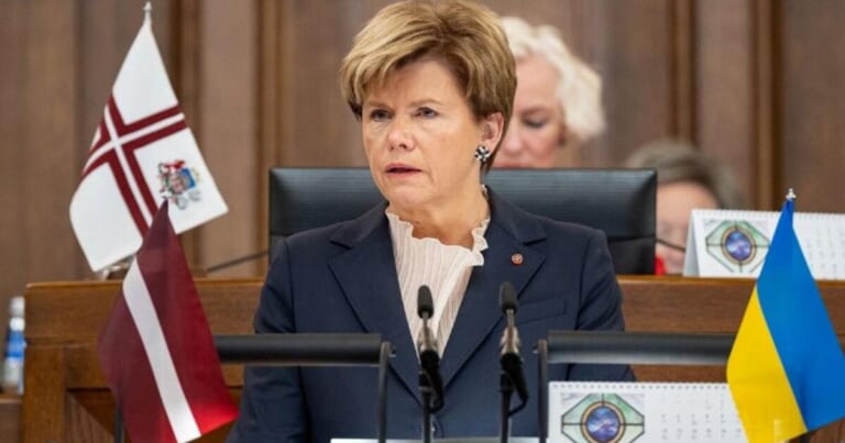 Latvija trenkia kumščiu į stalą: kategoriškas „ne“ naujiems migrantams ir jokiems pinigams!