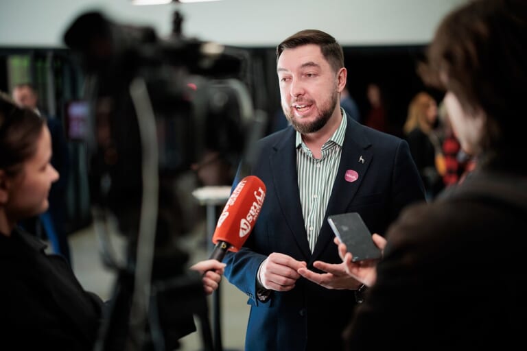 Laisvės partija atsinaujina: Vytautas Mitalas išrinktas pirmininku ir paskelbė apie ambicingus mero planus!