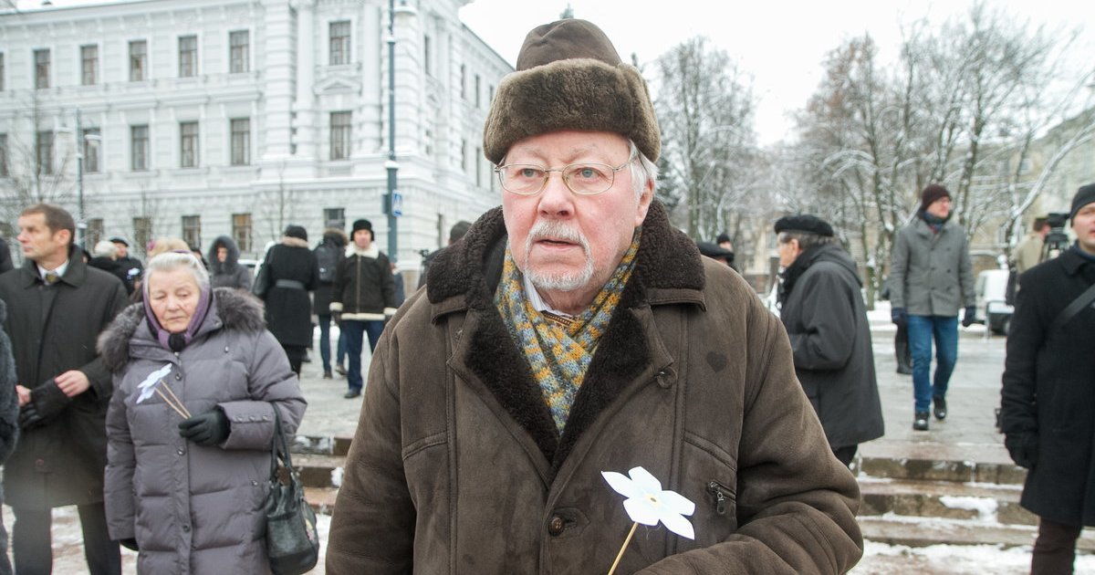 Skaudi tiesa: kodėl lietuviai taip noriai vieni kitiems klijuoja skaudžias etiketes?