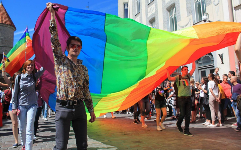 Estijoje uždrausta „Baltic Pride“ akcija: sprendimas dėl vaikų apsaugos sukėlė ginčų bangą