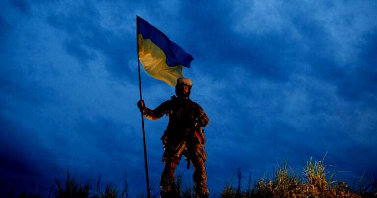 Lenkijos miestas nukabino Ukrainos vėliavą po kilusio skandalo
