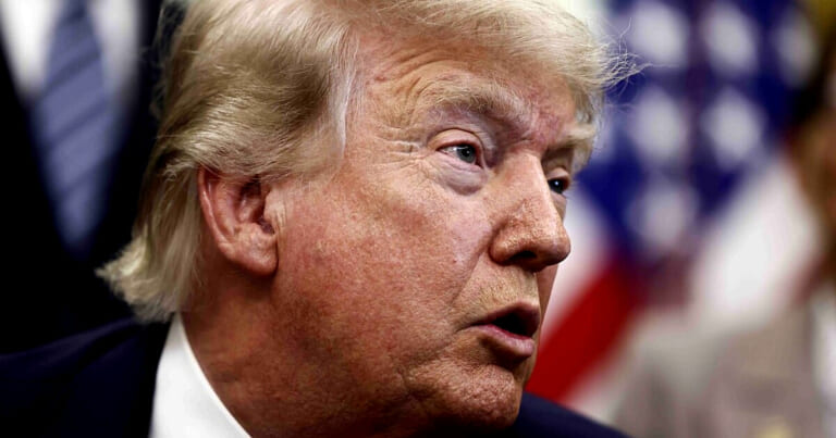 D. Trumpas paskelbė: JAV pajėgos nukovė Venesuelos narkotikų gaujos vadeivą