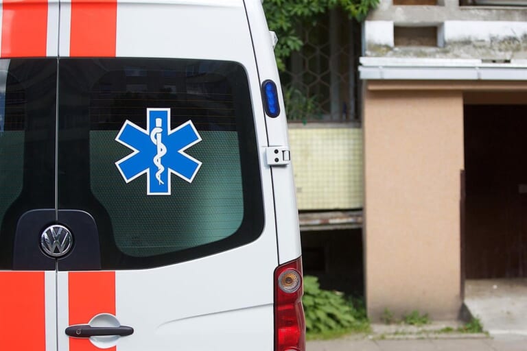Kai širdies lašai nepagelbės: pavojingi simptomai, kuriuos pajutus — skambinkite greitajai