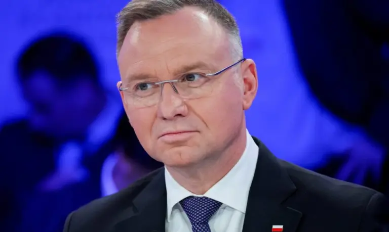 A.Duda: karo atveju Lenkija pirmoji stotų ginti Lietuvos