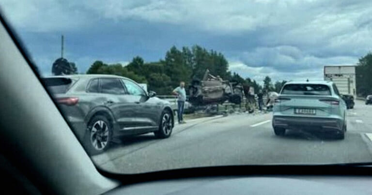Tragiška avarija kelyje A1 prie Kauno: nepilnametė žuvo, keturi žmonės sužeisti (Pamatyk foto)