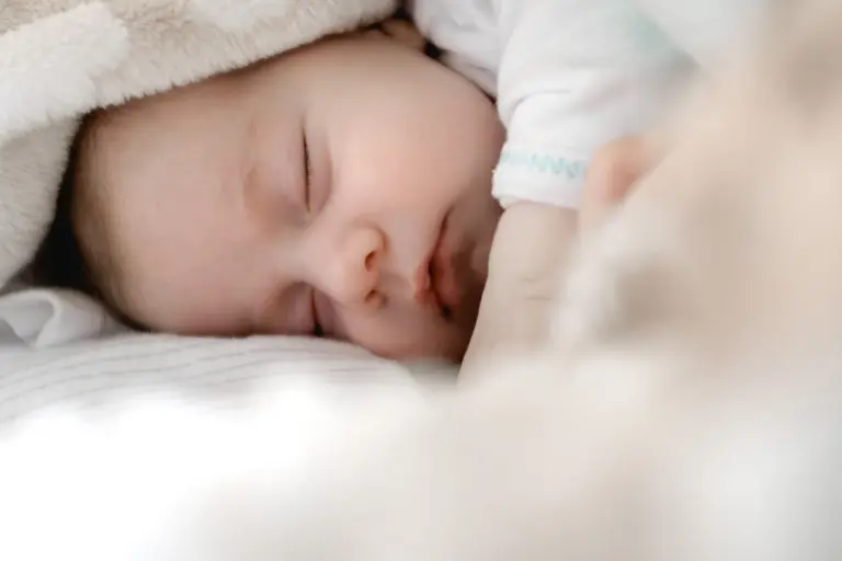 Kauno klinikose mirusios kūdikio istorija: kaip Patau sindromą turėjusi mergytė gavo „sveiko“ pažymą