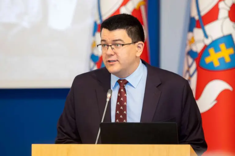 Vytautas Sinica siūlo kardinalią priemonę: nuteistiesiems už nusikaltimus prieš vaikus – cheminę kastraciją