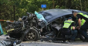 Tragedija Nemenčinėje: per susidūrimą žuvo vairuotoja, jauna mama ir jos 3 metų dukra