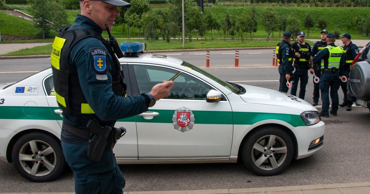 Policija pradeda reidus Vilniuje ir rajone: tikrins vairuotojus ir mikrojudumo priemones