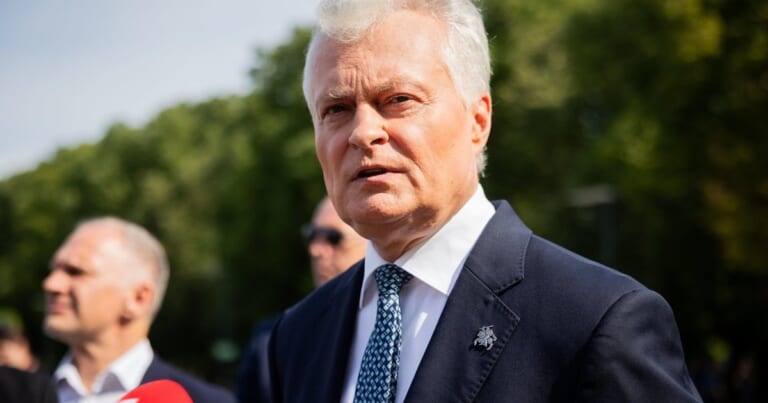 G. Nausėda siunčia aiškią žinią dėl gynybos: 5 proc. BVP kartelė turi išlikti net keičiantis valdžioms