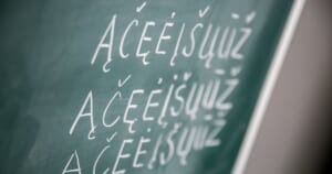 Afganistano chirurgas Lietuvoje pribloškė pasiekimu: kalbos egzaminui prireikė vos 8 mėnesių