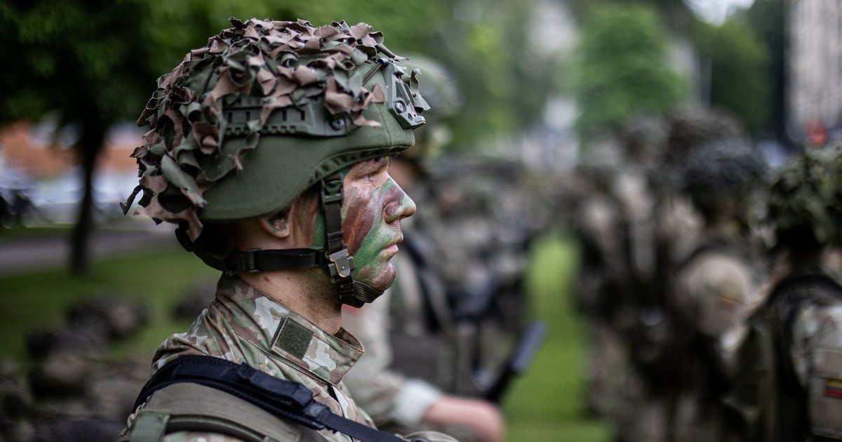 Gynybai – 4,8 mlrd. eurų, o vidaus tarnyboms tenka trupiniai: pareigūnai biudžetą vadina apgailėtinu