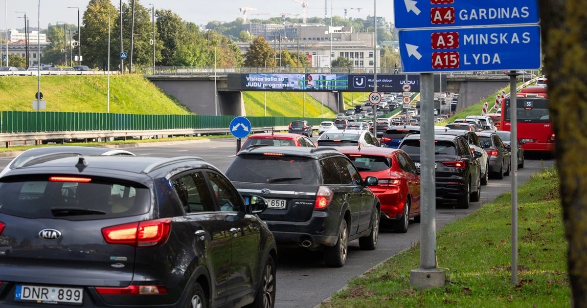 Brangesni degalai stebuklo nepadarys: ekspertai įspėja, kokie eksperimentai gali baigtis itin brangiu remontu