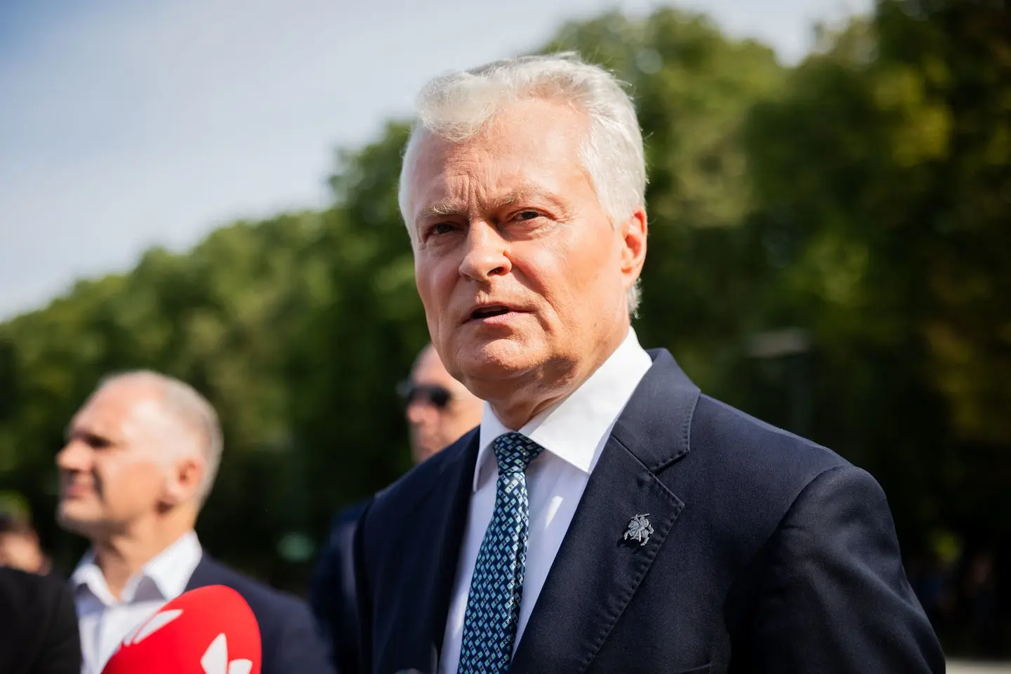 Nausėda parodė kadrą su Trumpu, o komentatoriai nesusilaikė: „Atleiskite, gerbiamas prezidente…“