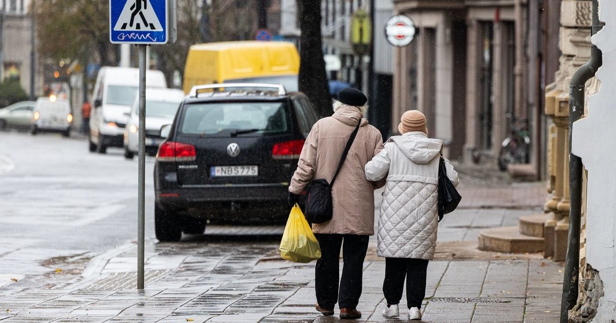 2027-aisiais išmokos kils virš 50 eurų: paaiškėjo, kam kas mėnesį atiteks daugiau pinigų