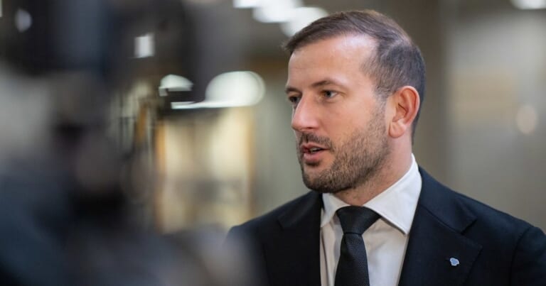 Sinkevičius smogė Valiui dėl biudžeto: „Tai – ne studento bakalauro darbas