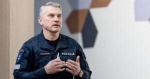 Paslaptingas bandymas padegti „SpaceX“ patalpas Vilniuje: įtariamųjų paieška vis dar tęsiasi