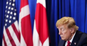 Trumpo sprendimas sukėlė aštrią reakciją: politologas įžvelgia Ukrainos ir demokratijos išdavystę