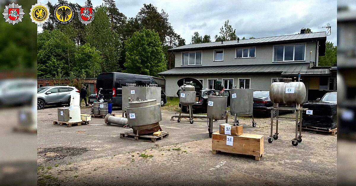 Aptikta milžiniška narkotikų laboratorija Vilniaus rajone – gamino kone pramoniniu būdu (parodė nuotraukas)