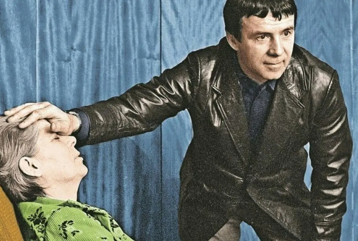 „Mirė žmogus, kuris per televizorių žadėjo „gydyti“ milijonus: Anatolijui Kašpirovskiui buvo 87-eri“.