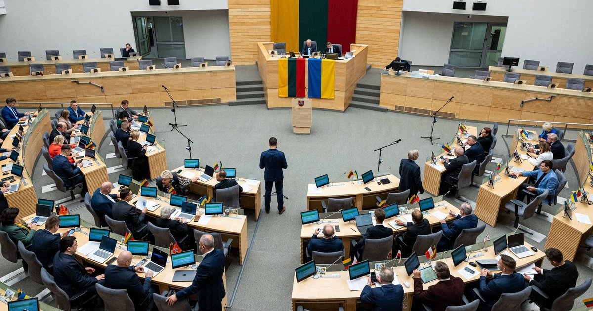 Istorinis moterų proveržis Lietuvos teisėje: Seime bus atskleistos pirmosios teisėjos kelio detalės