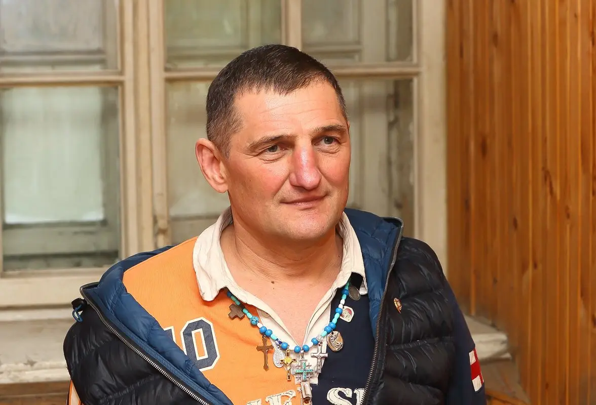 Henrikas Daktaras prakalbo apie vaikystę: „Augau baimėje – vieni kitus mušė, plėšė, pjovė. Maniau, kad taip turėjo būti“