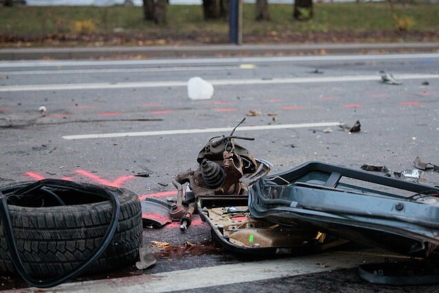 Vilniaus Savanorių prospekte susidūrė bent 3 automobiliai