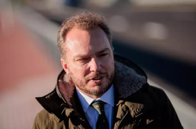 „Tie patys žmonės iš vienos valdybos keliauja į kitą: Taminskas palygino sistemą su komunizmu“.