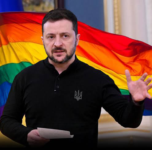 Zelenskis pasirašė svarbų dekretą: Ukrainoje stiprins LGBTQ+ asmenų teisių apsaugą